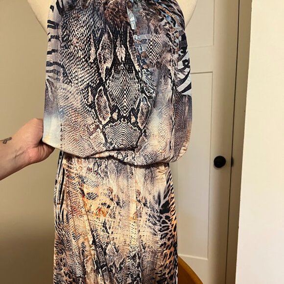 Venus chain strap Maxi Dress NWOT - Picture 12 of 13